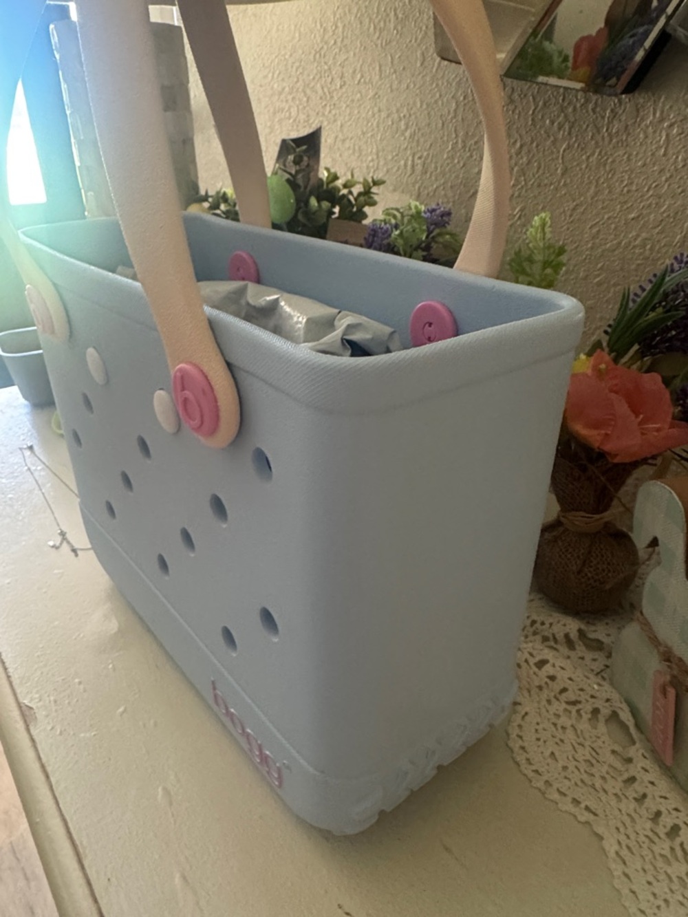 Hogg Tote with Pink Accents - Picture 3 of 5